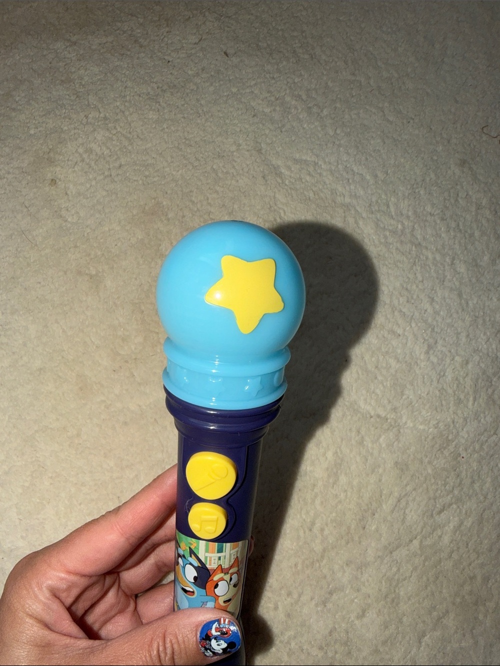 Bluey Kids Microphone Toy - Interactive Singing Fun - Picture 3 of 4